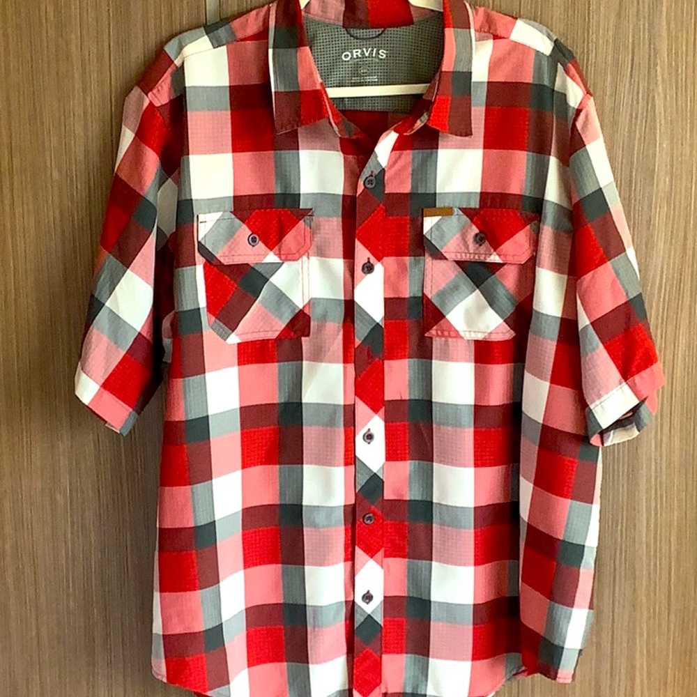 Orvis Men's Classic Collection Short Sleeve Two Pocket Button Up Shirt